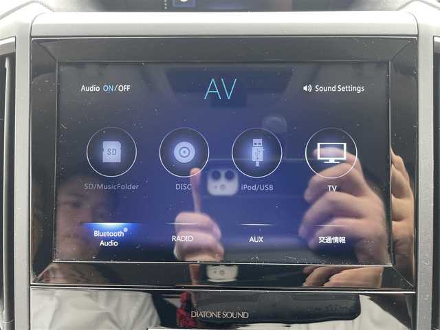 スバル ＸＶ ハイブリッド 2．0e－S アイサイト 神奈川県 2020(令2)年 5万km クリスタルホワイトP ワンオーナー/AWD/純正メモリーナビ/　○フルセグTV/　○BT/AM/FM/SD/バック＆サイドカメラ/ツーリングアシスト/　○全車速追従機能付クルーズコントロール/　○車線中央維持＆先行車追従操舵機能/レーンキープアシスト/車線逸脱警報/ふらつき警報/先行車発進お知らせ/後退時ブレーキアシスト/誤発進誤後進抑制制御/前席パワーシート（運転席メモリ付）/革巻きステアリング/パドルシフト/スマートキー　2本/プッシュスタート/ETC/LEDヘッドライト/フォグランプ/バックセンサー/純正フロアマット/保証書/取扱説明書