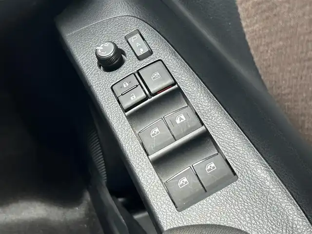 トヨタ シエンタ G クエロ 静岡県 2020(令2)年 1.1万km ブラックマイカ トヨタセーフティセンス/純正SDナビ/・ワンセグ/CD/Bluetooth/USB/全周囲カメラ/前後ドライブレコーダー/ビルトインETC/両側パワースライドドア/ハーフレザーシート/革巻きステアリング/・ステアリングスイッチ/オートライト/スマートキー/・プッシュスタート/LEDヘッドライト/・フォグランプ/PKSB