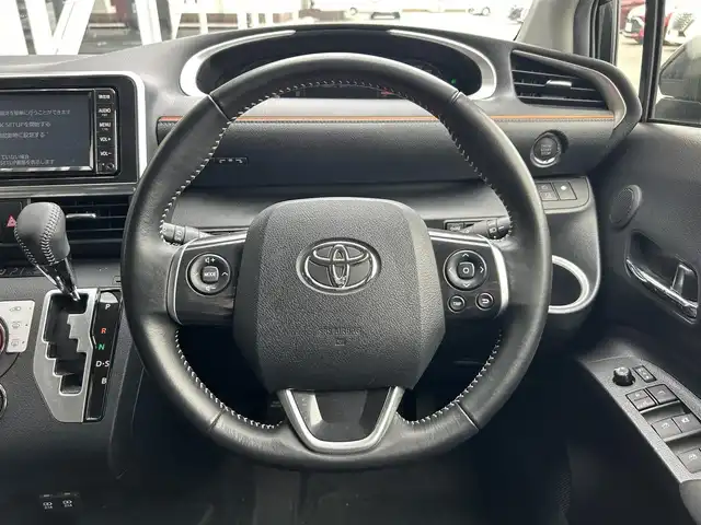 トヨタ シエンタ G クエロ 静岡県 2020(令2)年 1.1万km ブラックマイカ トヨタセーフティセンス/純正SDナビ/・ワンセグ/CD/Bluetooth/USB/全周囲カメラ/前後ドライブレコーダー/ビルトインETC/両側パワースライドドア/ハーフレザーシート/革巻きステアリング/・ステアリングスイッチ/オートライト/スマートキー/・プッシュスタート/LEDヘッドライト/・フォグランプ/PKSB