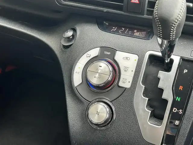 トヨタ シエンタ G クエロ 静岡県 2020(令2)年 1.1万km ブラックマイカ トヨタセーフティセンス/純正SDナビ/・ワンセグ/CD/Bluetooth/USB/全周囲カメラ/前後ドライブレコーダー/ビルトインETC/両側パワースライドドア/ハーフレザーシート/革巻きステアリング/・ステアリングスイッチ/オートライト/スマートキー/・プッシュスタート/LEDヘッドライト/・フォグランプ/PKSB