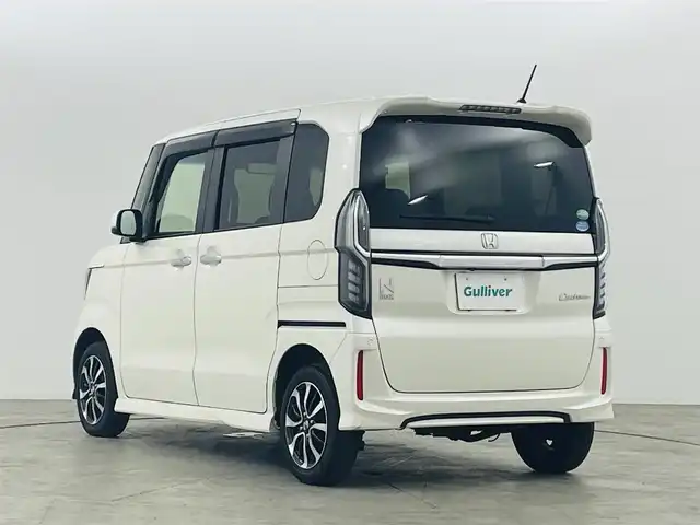 ホンダ Ｎ ＢＯＸ カスタム G L ホンダセンシング 福島県 2018(平30)年 6.2万km プレミアムホワイトパールⅡ 4WD/ホンダセンシング/・衝突被害軽減ブレーキ/・誤発進抑制/・車線維持支援システム/・アダプティブクルーズコントロール/・オートハイビーム/・前後コーナーセンサー/メモリナビ/型番：AVIC-RZ700/・AM/FM/CD/DVD/BT/フルセグTV/・バックカメラ/・ETC/パワースライドドア/プッシュスタート/・スマートキー/・スペアキー/チップアップ＆ダイブダウン機構付スライドリアシート/・シートヒーター/LEDヘッドライト/・オートライト/・フォグランプ/ヒーテッドドアミラー/アイドリングストップ