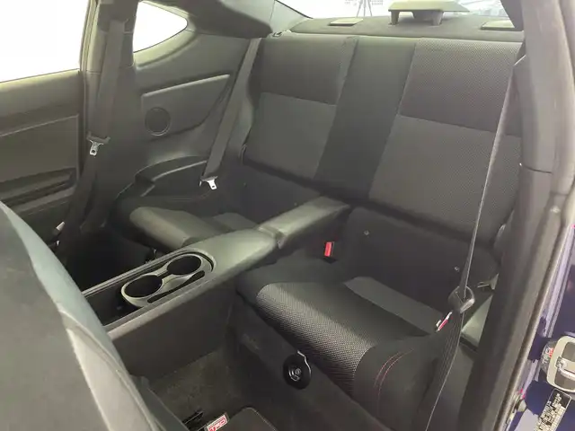トヨタ ８６ 14R 愛知県 2016(平28)年 3.6万km アズライトブルー TRDエアロ/TRD18インチアルミホイール/純正ナビ/・Bluetooth/・CD/DVD/・フルセグテレビ/・SD音楽録音/バックカメラ/クルーズコントロール/プッシュスタートボタン/ETC/LEDヘッドライト