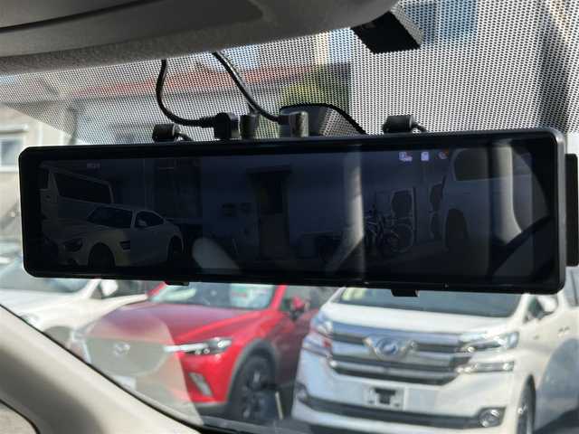 トヨタ プリウス α S ツーリングセレクション G’s 兵庫県 2017(平29)年 5万km アティチュードブラックマイカ ・純正メモリーナビ/・地デジ/DVD/BT/・バックカメラ/・ビルトインETC/・ステアリングリモコン/・ハーフレザーシート/・純正18インチAW/・スマートキー/・デジタルミラー型ドライブレコーダー前後/・オートLEDヘッドランプ/・LEDフォグランプ/・LED BEAM