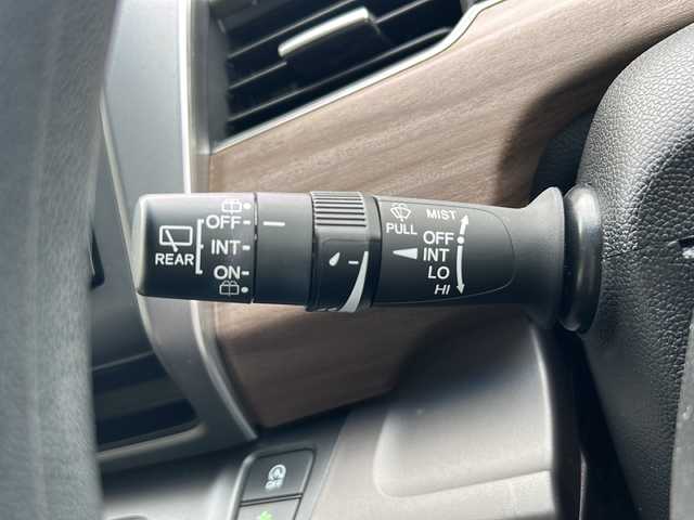 ホンダ フリード G ホンダセンシング 静岡県 2020(令2)年 4.5万km クリスタルブラックパール 純正ナビ/・CD/DVD/・FM/AM/・フルセグTV/・iPod/・SD/Music Rack/・USB/・Bluetooth/・AUX/主要装備/・バックカメラ/・両側パワースライドドア/・ドライブレコーダー/・ホンダセンシング/・横滑り防止装置/・衝突被害軽減ブレーキ/・レーンキープアシスト/・ＥＴＣ/・ハロゲンライト/・オートライト/・レーダークルーズコントロール/・純正フロアマット/・純正ホイールキャップ