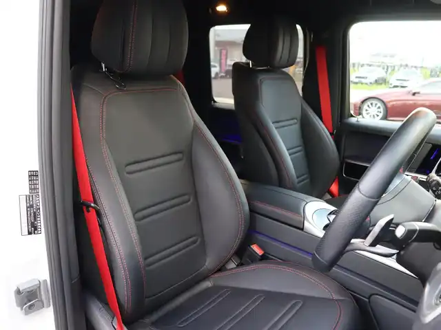 メルセデス・ベンツ ゲレンデヴァーゲン Ｇ４００ｄ AMGライン 宮城県 2022(令4)年 3.2万km 白 ラグジュアリーパッケージ/純正ナビ【ＢＴ／フルセグＴＶ／ＳＤ】/アダプティブダンピングシステム　/サンルーフ　/アダプティブクルーズコントロール　/Ｂｕｒｍｅｓｔｅｒサウンド　/３６０°カメラ　/本革黒シート　/パドルシフト/アクティブブレーキアシスト/ブラインドスポットアシスト/レーンキーピングアシスト/純正２０インチＡＷ　/アンビエントライト　/全席シートヒーター/前席メモリー付きパワーシート/ドライブレコーダー/センターデフロック/前後コーナーセンサー/純正フロアマット/電動格納ミラー/ETC2.0/キーレスゴー/禁煙車/OPボディーカラー：885　オパリスホワイト