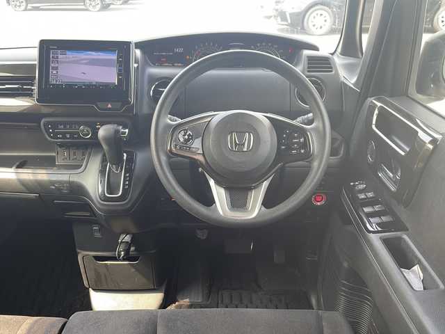 ホンダ Ｎ ＢＯＸ G L ホンダセンシング 熊本県 2018(平30)年 10.3万km プラチナホワイトパール (株)IDOMが運営する【じしゃロン熊本店】の自社ローン専用車両になりますこちらは現金またはオートローンご利用時の価格です。自社ローンご希望の方は別途その旨お申付け下さい/純正ナビ（フルセグＴＶ　ＢＴ）　/ビルトインＥＴＣ　/片側パワースライドドア　/クルーズコントロール　/レーンキープアシスト　/Ｗ＋サイドエアバッグ　/カーテンエアバッグ　/衝突被害軽減ブレーキ