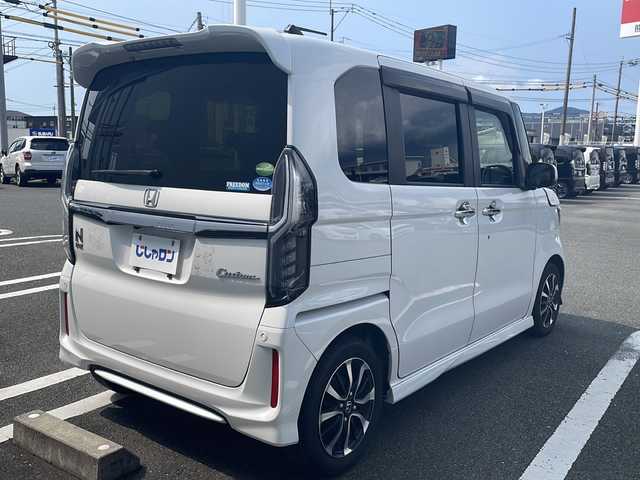 ホンダ Ｎ ＢＯＸ G L ホンダセンシング 熊本県 2018(平30)年 10.3万km プラチナホワイトパール (株)IDOMが運営する【じしゃロン熊本店】の自社ローン専用車両になりますこちらは現金またはオートローンご利用時の価格です。自社ローンご希望の方は別途その旨お申付け下さい/純正ナビ（フルセグＴＶ　ＢＴ）　/ビルトインＥＴＣ　/片側パワースライドドア　/クルーズコントロール　/レーンキープアシスト　/Ｗ＋サイドエアバッグ　/カーテンエアバッグ　/衝突被害軽減ブレーキ