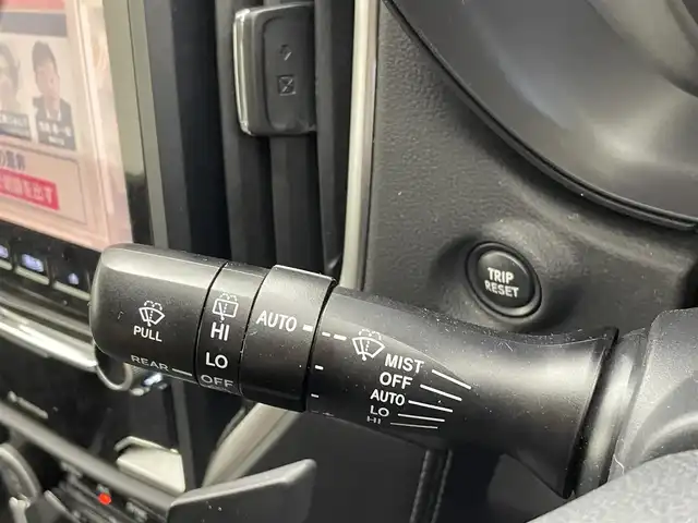 スバル フォレスター ハイブリッド アドバンス 茨城県 2018(平30)年 5.7万km クリスタルブラックシリカ 純正8型ナビ/F.B.Sカメラ/フルセグ/デジタルインナーミラー/衝突被害軽減ブレーキ/車線逸脱抑制装置/レーダークルーズコントロール/クリアランスソナー/BSI/ETC/ドラレコ/黒革シート/シートヒーター/パワーバックドア/純正18インチAW/LEDヘッドライト/スマートキー