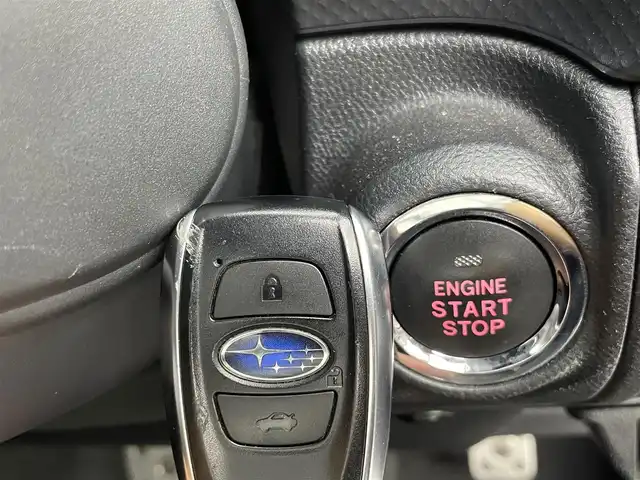 スバル フォレスター ハイブリッド アドバンス 茨城県 2018(平30)年 5.7万km クリスタルブラックシリカ 純正8型ナビ/F.B.Sカメラ/フルセグ/デジタルインナーミラー/衝突被害軽減ブレーキ/車線逸脱抑制装置/レーダークルーズコントロール/クリアランスソナー/BSI/ETC/ドラレコ/黒革シート/シートヒーター/パワーバックドア/純正18インチAW/LEDヘッドライト/スマートキー