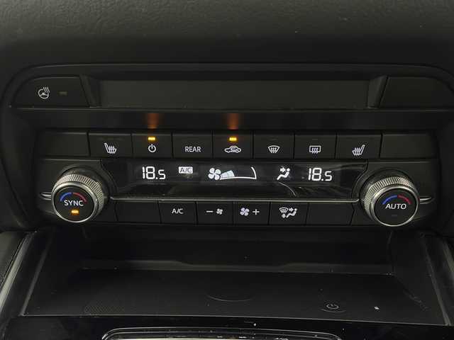 マツダ ＣＸ－８ XD ブラックトーンエディション 栃木県 2022(令4)年 5.4万km ジェットブラックマイカ サンルーフ/BOSEサウンドシステム/純正10.25型ナビ/ フルセグ/AM/FM/CD/DVD/USB/Bluetooth/全方位カメラ/衝突軽減ブレーキ/横滑り防止機能/レーンキープアシスト/コーナーセンサー/レーダークルーズコントロール/ブラインドスポットモニター/ヘッドアップディスプレイ/オートハイビーム/フォグランプ/アイドリングストップ/置くだけ充電/2列目シートヒーター/ステアリングヒーター/電動パーキング/オートホールド/前後ドライブレコーダー/プッシュスタート/スマートスペアキー/社外17インチAW付225/65冬タイヤ車載