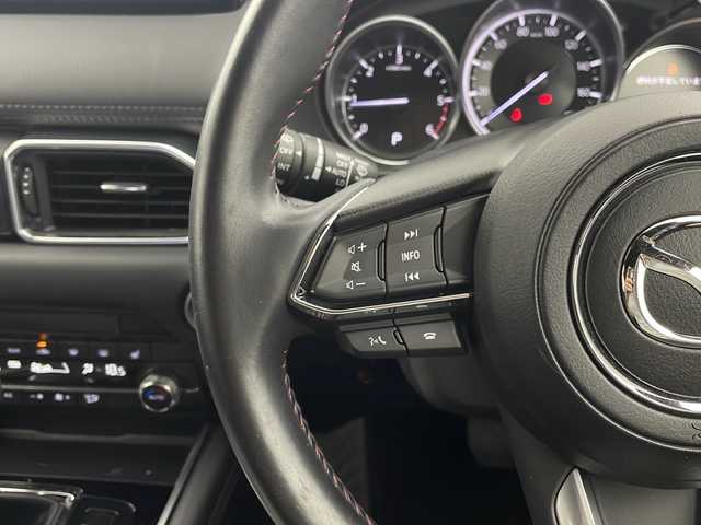 マツダ ＣＸ－８ XD ブラックトーンエディション 栃木県 2022(令4)年 5.4万km ジェットブラックマイカ サンルーフ/BOSEサウンドシステム/純正10.25型ナビ/ フルセグ/AM/FM/CD/DVD/USB/Bluetooth/全方位カメラ/衝突軽減ブレーキ/横滑り防止機能/レーンキープアシスト/コーナーセンサー/レーダークルーズコントロール/ブラインドスポットモニター/ヘッドアップディスプレイ/オートハイビーム/フォグランプ/アイドリングストップ/置くだけ充電/2列目シートヒーター/ステアリングヒーター/電動パーキング/オートホールド/前後ドライブレコーダー/プッシュスタート/スマートスペアキー/社外17インチAW付225/65冬タイヤ車載