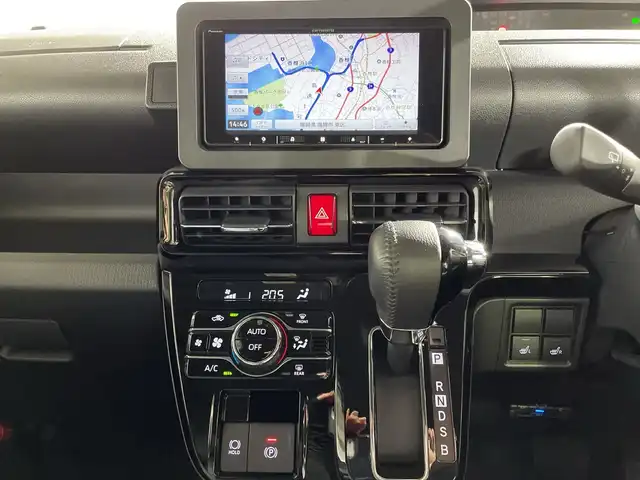ダイハツ タント カスタム RS 福岡県 2025(令7)年 0.4万km ブラックマイカメタリック/シャイニングホワイトパール 禁煙車/社外メモリナビ/・AM/FM/BT/フルセグTV/・バックモニター/スマートアシスト/両側パワースライドドア/ハーフレザーシート/・シートヒーター（D/N）/電子パーキング/・ブレーキホールド/革巻きステアリング/・ステアリングリモコン/・パドルシフト/LEDヘッドライト/・オートライト/・フォグランプ/ETC/後席シェード/純正ラバーマット/純正15インチアルミホイール