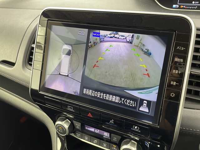 日産 セレナ e－パワー ハイウェイスター V 愛知県 2020(令2)年 3.4万km ダイヤモンドブラック /禁煙車//純正ナビ(MM520D-L)//フルセグTV//ブルーレイ視聴可//ETC//バックカメラ//アラウンドビューモニター//純正ドライブレコーダー//純正後席フリップダウンモニター//セーフティパックA//プロパイロット//エマージェンシーブレーキ//レーンディパーチャーウォーニング//ブラインドスポットモニター//リヤクロストラフィックアラート//踏み間違い防止//ふらつき警報//フロント&バックソナー//アダプティブLEDヘッドライト//オートライト//LEDフォグランプ//両側ハンズフリーパワースライドドア//スライドドアサンシェード//デュアルバックドア//ネオソフィール防水シート//前席シートヒーター//2列目超ロングスライドキャプテンシート//3列目スライドスマートアップシート//純正16インチアルミホイール//純正ドアバイザー//純正フロアマット//革巻きステアリング//ステアリングスイッチ//ステアリングヒーター//プッシュスタート//電動格納ミラーウィンカー//アイドリングストップ//電子パーキングブレーキ//ブレーキホールド//新車保証書・取扱説明書//スペアキー