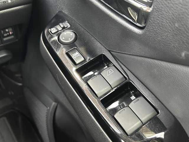 日産 デイズ ハイウェイスターX 静岡県 2024(令6)年 0.9万km ブラック 純正ディスプレイオーディオ/Bluetooth/ラジオ/HDMI/USB/Apple Carplay/Andoroid Auto/主要装備/・全方位カメラ　/・ドライブレコーダー　/・スマートキー　/・ＥＴＣ　/・純正ディスプレイオーディオ　/・アイドリングストップ　/・オートライト　/・ＳＯＳコール　/・ステアリングリモコン　/・プッシュスタート　/・フォグランプ　/・スペアキー/・純正アルミホイール/・純正フロアマット