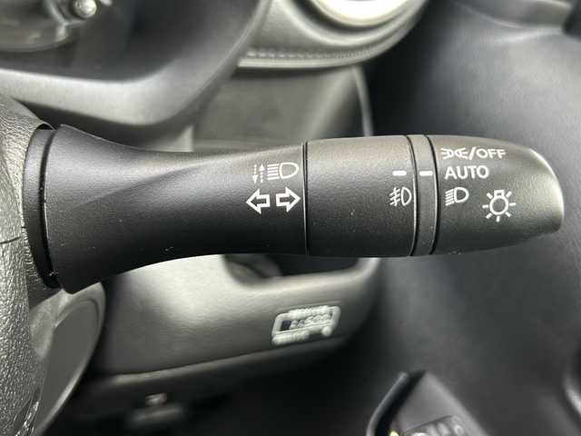 日産 デイズ ハイウェイスターX 静岡県 2024(令6)年 0.9万km ブラック 純正ディスプレイオーディオ/Bluetooth/ラジオ/HDMI/USB/Apple Carplay/Andoroid Auto/主要装備/・全方位カメラ　/・ドライブレコーダー　/・スマートキー　/・ＥＴＣ　/・純正ディスプレイオーディオ　/・アイドリングストップ　/・オートライト　/・ＳＯＳコール　/・ステアリングリモコン　/・プッシュスタート　/・フォグランプ　/・スペアキー/・純正アルミホイール/・純正フロアマット
