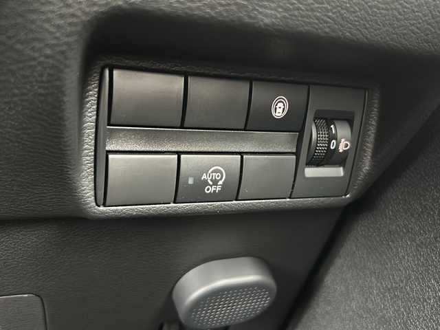 日産 デイズ ハイウェイスターX 静岡県 2024(令6)年 0.9万km ブラック 純正ディスプレイオーディオ/Bluetooth/ラジオ/HDMI/USB/Apple Carplay/Andoroid Auto/主要装備/・全方位カメラ　/・ドライブレコーダー　/・スマートキー　/・ＥＴＣ　/・純正ディスプレイオーディオ　/・アイドリングストップ　/・オートライト　/・ＳＯＳコール　/・ステアリングリモコン　/・プッシュスタート　/・フォグランプ　/・スペアキー/・純正アルミホイール/・純正フロアマット