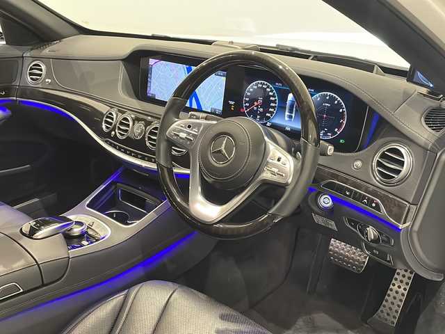 メルセデス・ベンツ Ｓ４５０ AMGラインプラス 新潟県 2019(令1)年 4.1万km ダイヤモンドホワイト AMGラインプラス/・AMGスタイリングパッケージ/・20インチAMG10スポークアルミホイール/ベーシックパッケージ/・パノラミックスライディングルーフ/・クロージングサポーター/・前席シートベンチレーター/・前後席シートヒーター/ナビゲーションシステム/・TV/BT/全周囲カメラ/アクティブブレーキアシスト/アテンションアシスト/ブラインドスポットアシスト/アンビエントライト/インテリジェントライトシステム/メモリ付パワーシート/レーンキープアシスト/アダプティブクルーズコントロール/LEDヘッドライト/ETC2.0/ドライブレコーダー