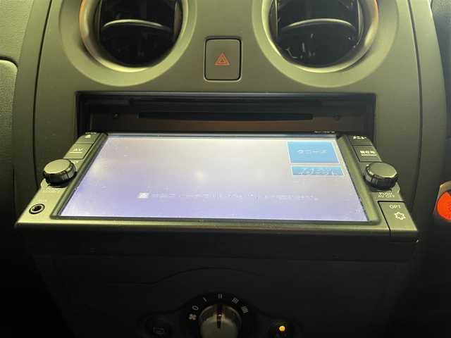 日産 ノート X 愛知県 2019(平31)年 2.5万km ブリリアントシルバー /禁煙/ワンオーナー//ディーラー整備記録簿R1.2.3.4.5.7//純正ナビ/フルセグ/BT//ETC//アイドリングストップ//車線逸脱防止機能//エンジンブレーキ//コーナーセンサー//プッシュスタート/スマートキー//電動格納ウィンカーミラー//ヘッドライトレベライザー//シートリフター//純正フロアマット//純正ドアバイザー//保証書