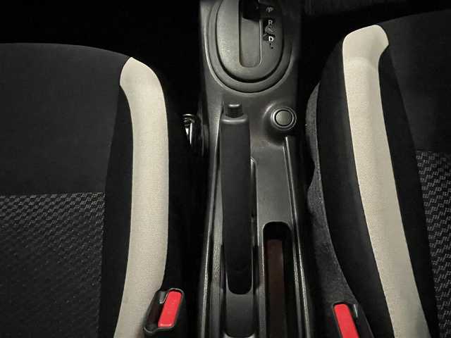 日産 ノート X 愛知県 2019(平31)年 2.5万km ブリリアントシルバー /禁煙/ワンオーナー//ディーラー整備記録簿R1.2.3.4.5.7//純正ナビ/フルセグ/BT//ETC//アイドリングストップ//車線逸脱防止機能//エンジンブレーキ//コーナーセンサー//プッシュスタート/スマートキー//電動格納ウィンカーミラー//ヘッドライトレベライザー//シートリフター//純正フロアマット//純正ドアバイザー//保証書