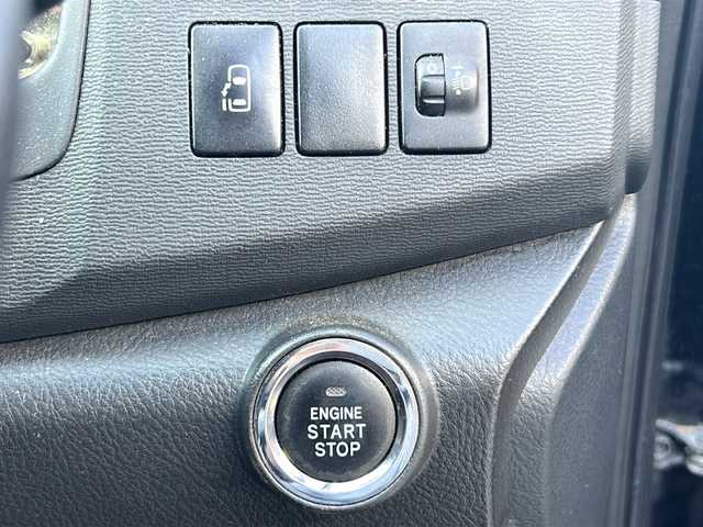 トヨタ アイシス プラタナ 京都府 2011(平23)年 18.5万km ブラック フルセグテレビ/バックカメラ/ETC/片側パワースライドドア/プッシュスタート