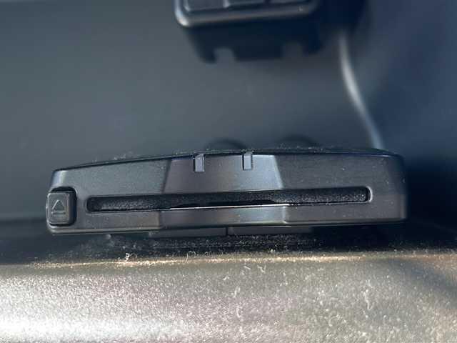 トヨタ アイシス プラタナ 京都府 2011(平23)年 18.5万km ブラック フルセグテレビ/バックカメラ/ETC/片側パワースライドドア/プッシュスタート