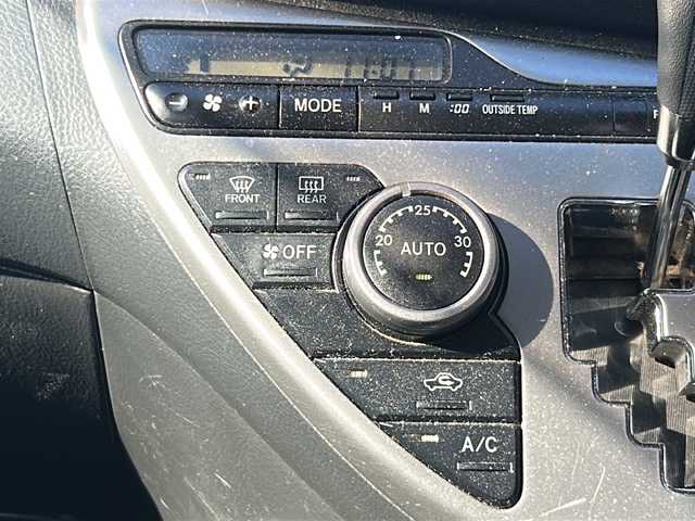 トヨタ アイシス プラタナ 京都府 2011(平23)年 18.5万km ブラック フルセグテレビ/バックカメラ/ETC/片側パワースライドドア/プッシュスタート