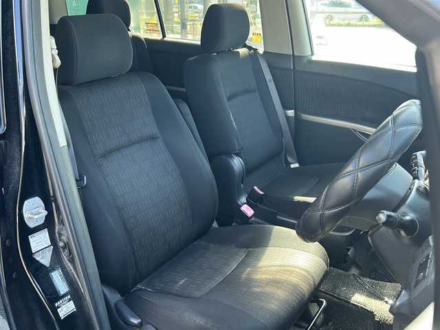 トヨタ アイシス プラタナ 京都府 2011(平23)年 18.5万km ブラック フルセグテレビ/バックカメラ/ETC/片側パワースライドドア/プッシュスタート