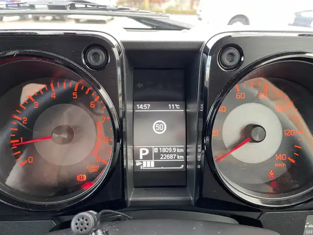 スズキ ジムニー XC 福島県 2020(令2)年 2.3万km ジャングルグリーン パートタイム4WD/純正メモリーナビ/CD/DVD/SD/BT/USB/フルセグTV/社外16インチAW(純正AW＋冬タイヤ積込)/デュアルセンサーブレーキサポート/クルーズコントロール/ダウンヒルアシストコントロール/ステアリングリモコン/バックカメラ/シートヒーター/純正ドライブレコーダー/ビルトインETC/オートライト/LEDヘッドライト/フォグライト/プッシュスタート/フロアマット