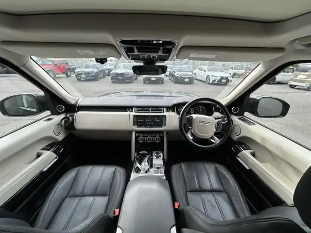 ランドローバー レンジローバー ヴォーグ 青森県 2017(平29)年 6万km サントリーニ・ブラック 純正ナビ/(フルセグTV/CD/DVD/Bluetooth)/MERIPIANスピーカー/全周囲カメラ/ドライブレコーダー/パドルシフト/全席シートヒーター/リアモニター/前席パワーシート/パドルシフト/ステアリングヒーター/サンルーフ/ETC/レーダークルーズコントロール/レーンキープアシスト/4WD/電動リアゲート/前後コーナーセンサー/純正アルミホイール/純正フロアマット/オートライト/スマートキー/スペアキー/プッシュエンジンスタート