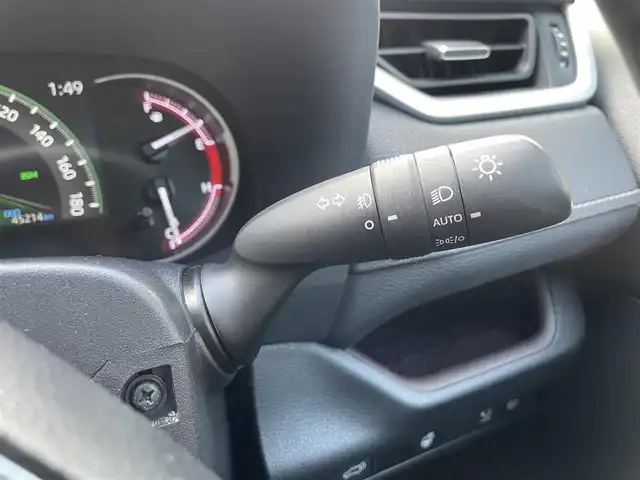 トヨタ ＲＡＶ４ G 滋賀県 2020(令2)年 4.6万km ホワイトパールクリスタルシャイン 純正9インチディスプレイオーディオ/（Bluetooth/Apple CarPlay/Android Auto）/全方位カメラ/クリアランスソナー/追従クルーズコントロール/ブラインドスポットモニター/LEDヘッドライト/オートマチックハイビーム/前後ドライブレコーダー/衝突軽減ブレーキ/レーンディパーチャーアラート/D席パワーシート/D・N席シートヒーター/ビルトインETC/電動リアゲート/電動パーキングブレーキ/オートブレーキホールド/TRDマットフラップ/ステアリングヒーター/プッシュスタート/スマートキー/ステアリングリモコン