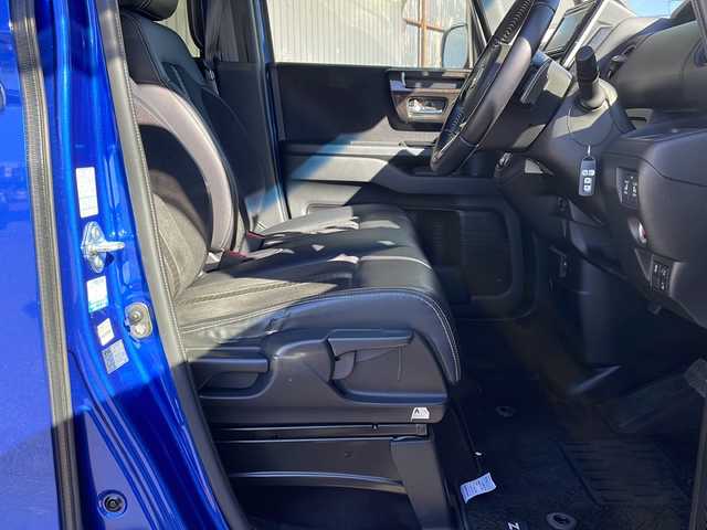 ホンダ Ｎ ＢＯＸ カスタム G L ターボ ホンダセンシング 長野県 2017(平29)年 9.5万km ブリリアントスポーティブルーメタリック2トーン ４ＷＤ/ターボ/ホンダセンシング/純正メモリナビＴＶ/ＥＴＣ/前後ドライブレコーダー/両側パワースライドドア/シートヒーター/純正15インチアルミ/保証書・取説/スぺアキ―