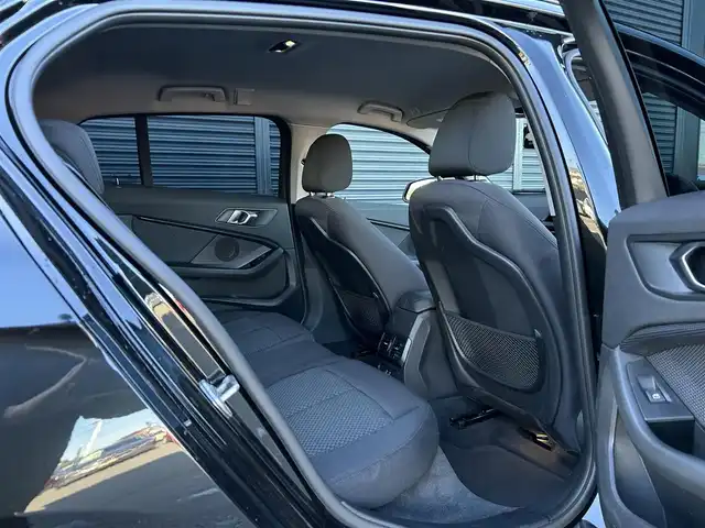 ＢＭＷ １１８ｄ プレイ エディションジョイ+ 茨城県 2021(令3)年 3.2万km 黒 コンフォートパッケージ /ドライビングアシスト /ACC /LDW /LCW /ナビ /Bカメラ /BT　/USB /リモート充電 /パワーシートメモリ付き /パークディスタンス /電動リアゲート /フットトランク /前後ドラレコ /純正17インチAW /ETC2.0 /禁煙車