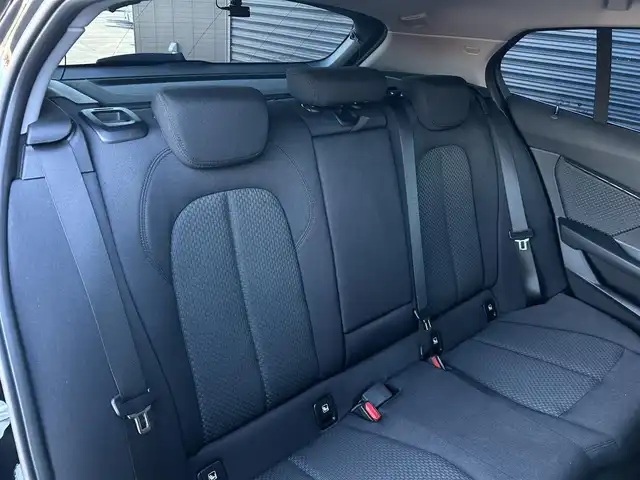 ＢＭＷ １１８ｄ プレイ エディションジョイ+ 茨城県 2021(令3)年 3.2万km 黒 コンフォートパッケージ /ドライビングアシスト /ACC /LDW /LCW /ナビ /Bカメラ /BT　/USB /リモート充電 /パワーシートメモリ付き /パークディスタンス /電動リアゲート /フットトランク /前後ドラレコ /純正17インチAW /ETC2.0 /禁煙車