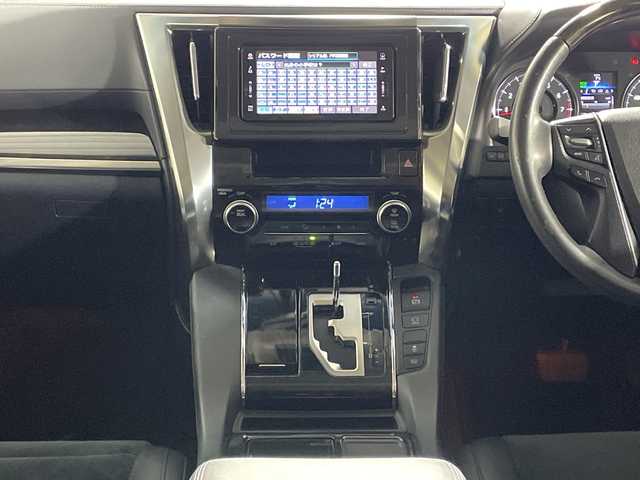 トヨタ ヴェルファイア Z Gエディション 神奈川県 2015(平27)年 4.7万km ブラック ツインムーンルーフ/純正フリップダウンモニター/純正HDDナビ【ナビ型式 /NHZA-W61G】/・BT/フルセグTV/CD/DVD/SD/ハーフレザーシート/パワーシート(D/N)/メモリシート(D)/シートヒーター(D/N)/レーダークルーズコントロール/クリアランスソナー/PCS/スマートキー/プッシュスタートボタン/ウッドコンビステアリング/ステアリングスイッチ/Autoライト/パワーバックドア/社外デジタルインナーミラー/オットマン/純正ビルトインETC/LEDヘッドライト/フォグランプ/電動サイドブレーキ/オートブレーキホールド/ECOMODE