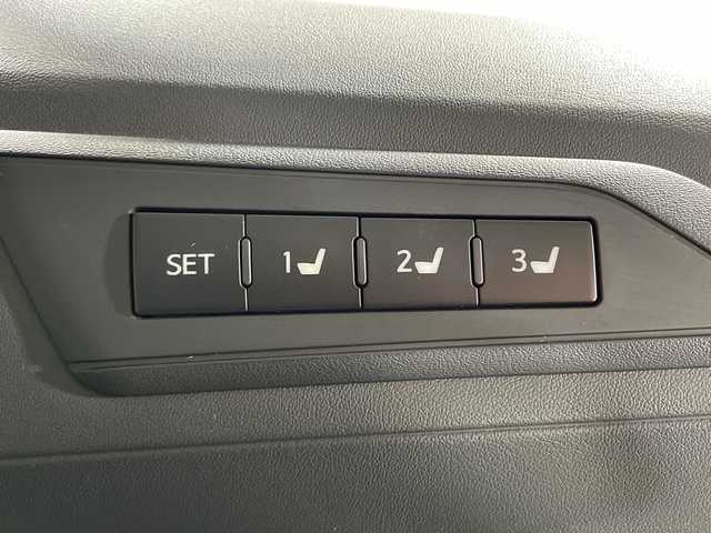 トヨタ ヴェルファイア Z Gエディション 神奈川県 2015(平27)年 4.7万km ブラック ツインムーンルーフ/純正フリップダウンモニター/純正HDDナビ【ナビ型式 /NHZA-W61G】/・BT/フルセグTV/CD/DVD/SD/ハーフレザーシート/パワーシート(D/N)/メモリシート(D)/シートヒーター(D/N)/レーダークルーズコントロール/クリアランスソナー/PCS/スマートキー/プッシュスタートボタン/ウッドコンビステアリング/ステアリングスイッチ/Autoライト/パワーバックドア/社外デジタルインナーミラー/オットマン/純正ビルトインETC/LEDヘッドライト/フォグランプ/電動サイドブレーキ/オートブレーキホールド/ECOMODE