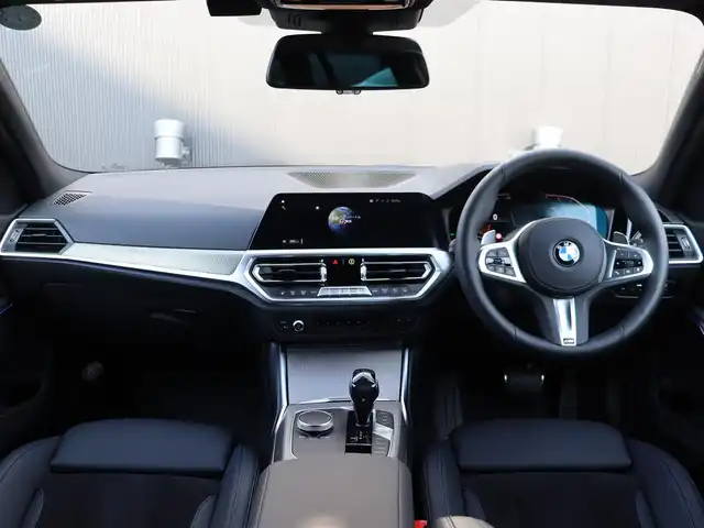 ＢＭＷ ３２０ｉ ツーリング Mスポーツ 長野県 2020(令2)年 0.4万km 黒 アルカンターラレザー　/純正ナビ　/３６０°　/ＣａｒＰｌａｙ　/ＡＣＣ　/衝突軽減Ｂ　/レーンディパチャーＷ　/パーキングＡ　/パワーシート／ヒーター　/パワーバックＤ　/アンビエントライト　/ワイヤレスチャージ