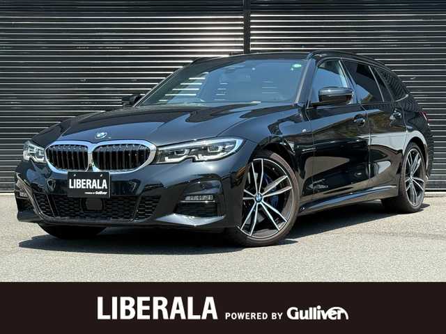 ＢＭＷ ３２０ｉ ツーリング Mスポーツ 静岡県 2020(令2)年 0.4万km 黒 ファストトラックパッケージ/・19インチ M ライト・アロイ・ホイール・ダブルスポーク・スタイリング/・M スポーツ・ブレーキ/・アダプティブ M サスペンション/ライブコックピット/純正ナビ　/（Bluetooth/CarPlay)/３６０°　カメラ/ＡＣＣ　　/レーンディパチャーＷ　/パーキングＡ　/パワーシート／ヒーター　/パワーバックＤ　/アンビエントライト　/ワイヤレスチャージ/ETC/LEDヘッドライト