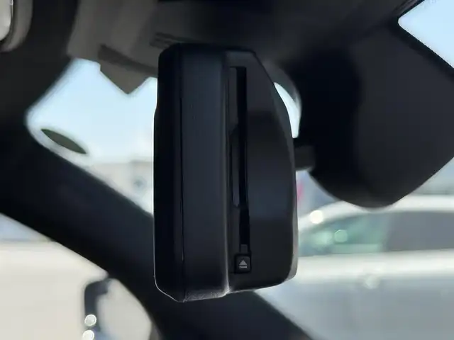ＢＭＷ ３２０ｉ ツーリング Mスポーツ 静岡県 2020(令2)年 0.4万km 黒 ファストトラックパッケージ/・19インチ M ライト・アロイ・ホイール・ダブルスポーク・スタイリング/・M スポーツ・ブレーキ/・アダプティブ M サスペンション/ライブコックピット/純正ナビ　/（Bluetooth/CarPlay)/３６０°　カメラ/ＡＣＣ　　/レーンディパチャーＷ　/パーキングＡ　/パワーシート／ヒーター　/パワーバックＤ　/アンビエントライト　/ワイヤレスチャージ/ETC/LEDヘッドライト