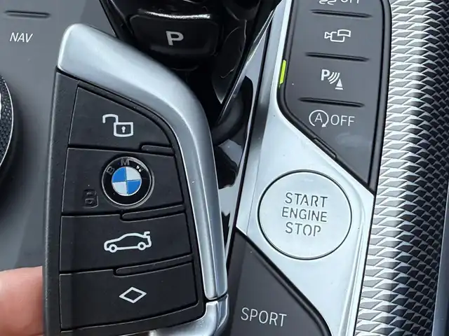ＢＭＷ ３２０ｉ ツーリング Mスポーツ 静岡県 2020(令2)年 0.4万km 黒 ファストトラックパッケージ/・19インチ M ライト・アロイ・ホイール・ダブルスポーク・スタイリング/・M スポーツ・ブレーキ/・アダプティブ M サスペンション/ライブコックピット/純正ナビ　/（Bluetooth/CarPlay)/３６０°　カメラ/ＡＣＣ　　/レーンディパチャーＷ　/パーキングＡ　/パワーシート／ヒーター　/パワーバックＤ　/アンビエントライト　/ワイヤレスチャージ/ETC/LEDヘッドライト