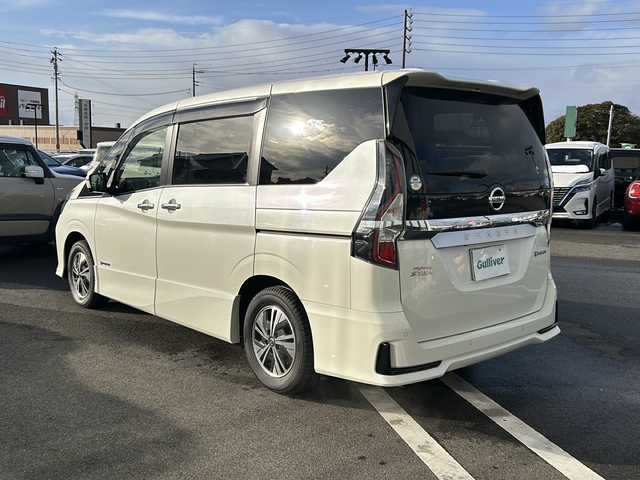 日産 セレナ