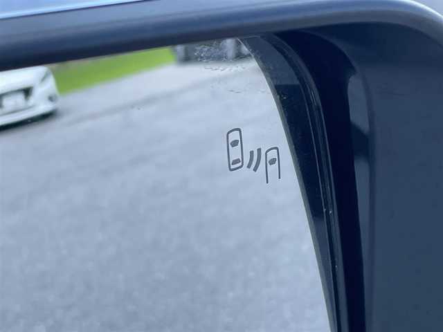 三菱 デリカＤ：５ P 滋賀県 2021(令3)年 3.8万km ウォームホワイトP/スターリングシルバーM 純正10インチナビ/(Bluetooth/フルセグ/CD/DVD/AM/FM)/衝突軽減ブレーキ/レーダークルーズコントロール/パノラミックビューモニター/レーンキープアシスト/ブラインドスポットモニター/両側電動スライドドア/オートステップ/電動リアゲート/電動パーキング/ブレーキホールド/D席パワーシート/前席シートヒーター/革ステアリングリモコン/ステアリングヒーター/LEDオートライト/オートハイビーム/フォグ/オートワイパー/パドルシフト/ETC/電動格納ミラー