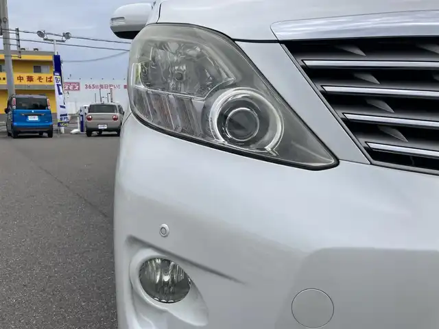 トヨタ アルファード 350S Cパッケージ 和歌山県 2010(平22)年 9.9万km ホワイトパールクリスタルシャイン (株)IDOMが運営する【じしゃロン和歌山店】の自社ローン専用車両になります。こちらは現金またはオートローンご利用時の価格です。自社ローンご希望の方は別途その旨お申付け下さい/【じしゃロン個店占有の為　落札禁止】/純正ナビ/フリップダウンモニター/両側パワースライドドア/パワーシート/シートカバー/オットマン/電動リアゲート/クルーズコントロール/純正18インチアルミホイール/純正フロアマット/横滑り防止装置/前後コーナーセンサー/ETC/カーテンエアバッグ/プッシュスタート/スマートキー