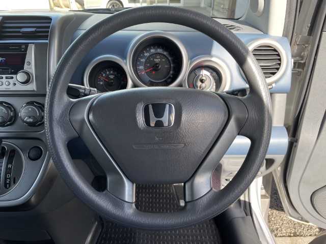 ホンダ エレメント 福島県 2003(平15)年 4.3万km サテンシルバーメタリック AIS検査済み/【2503042038】/HIDヘッドライト/フォグランプ/サイドステップ/社外オーディオ/純正フロアマット/ドアバイザー