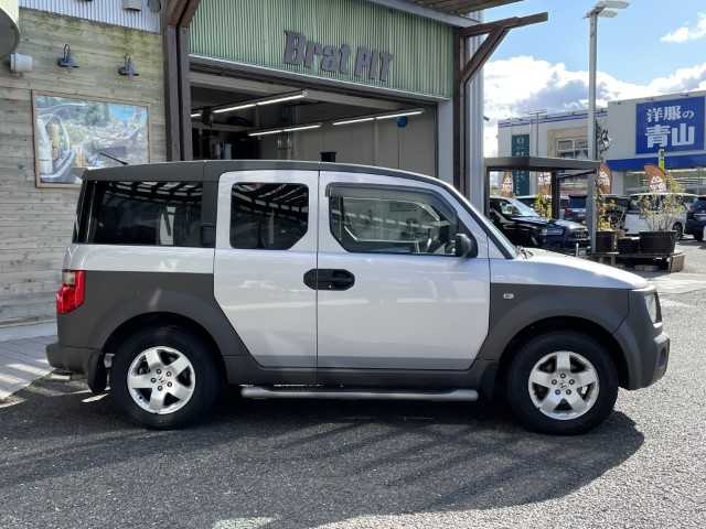 ホンダ エレメント 岩手県 2003(平15)年 4.3万km サテンシルバーメタリック AIS検査済み/【2503042038】/HIDヘッドライト/フォグランプ/サイドステップ/社外オーディオ/純正フロアマット/ドアバイザー/ATOTO