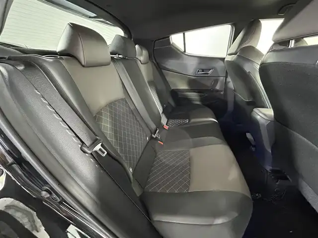トヨタ Ｃ－ＨＲ G 佐賀県 2020(令2)年 3.3万km ブラックマイカ モデリスタエアロ（フロント・サイド・リア） /純正8インチディスプレイオーディオ/バックカメラ /ドライブレコーダー/衝突被害軽減システム/レーンアシスト/オートライト/レーダークルーズコントロール/ブラインドスポットモニター/ハーフレザーシート /ISOFIXシート/LEDライト/オートライト/オートマチックハイビーム/フォグライト /純正18インチアルミホイール/フロアマット/スマートキー