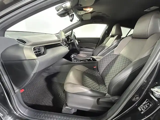 トヨタ Ｃ－ＨＲ G 佐賀県 2020(令2)年 3.3万km ブラックマイカ モデリスタエアロ（フロント・サイド・リア） /純正8インチディスプレイオーディオ/バックカメラ /ドライブレコーダー/衝突被害軽減システム/レーンアシスト/オートライト/レーダークルーズコントロール/ブラインドスポットモニター/ハーフレザーシート /ISOFIXシート/LEDライト/オートライト/オートマチックハイビーム/フォグライト /純正18インチアルミホイール/フロアマット/スマートキー