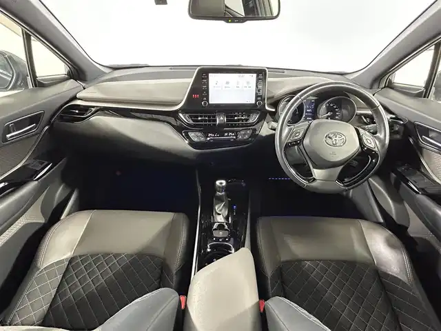 トヨタ Ｃ－ＨＲ G 佐賀県 2020(令2)年 3.3万km ブラックマイカ モデリスタエアロ（フロント・サイド・リア） /純正8インチディスプレイオーディオ/バックカメラ /ドライブレコーダー/衝突被害軽減システム/レーンアシスト/オートライト/レーダークルーズコントロール/ブラインドスポットモニター/ハーフレザーシート /ISOFIXシート/LEDライト/オートライト/オートマチックハイビーム/フォグライト /純正18インチアルミホイール/フロアマット/スマートキー