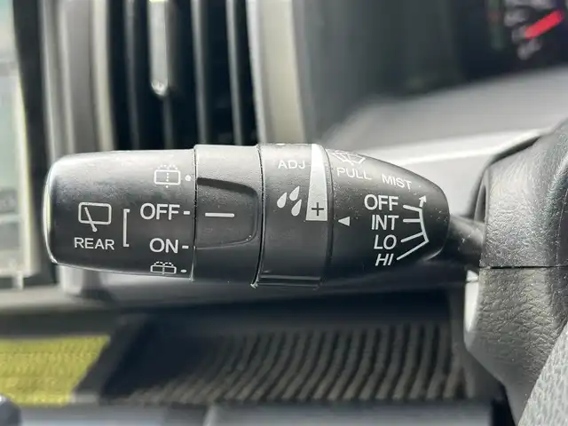 ホンダ ステップワゴン スパーダ Z 福島県 2013(平25)年 15.8万km プレミアムスパークルブラックパール 登録時走行距離：１５７５１３KM/純正HDDナビ/（BT/フルセグTV/CD/DVD/USB/ミュージックラック/SD/AM/FM）/バックカメラ/後席モニター/リヤクーラー/ビルトインETC/パワーアウトレット/パドルシフト/社外ドラレコ/電動格納ミラー/純正フロアマット/オートライト/純正ＨＩＤヘッドライト/純正１６インチAW/横滑り防止装置/アイドリングストップ/スマートキー/スペアキー×１/保証書/取扱説明書