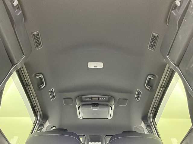 トヨタ ヴォクシー ZS 煌 新潟県 2018(平30)年 4.2万km ホワイトパールクリスタルシャイン ALPINEメモリナビ/(EX11Z/フルセグTV/CD/DVD/Bluetooth/SD)/ALPINEフリップダウンモニター/バックカメラ/クルーズコントロール/横滑り防止装置/レーンキープアシスト/衝突被害軽減システム/ウォークスルー/ビルトインETC/両側パワースライドドア