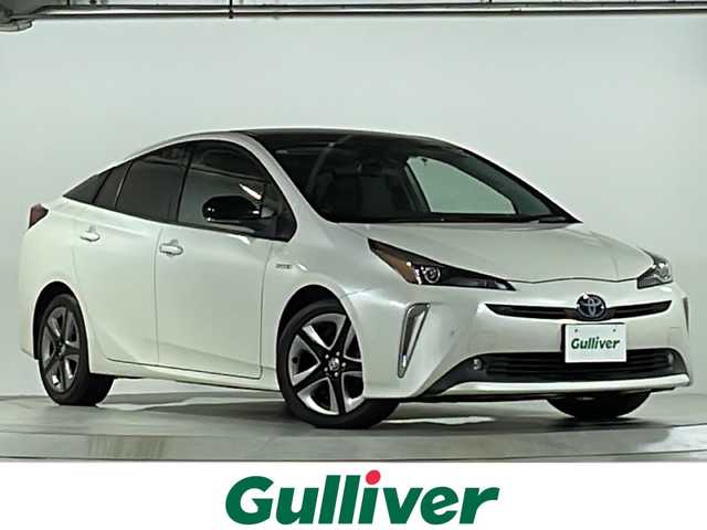 トヨタ プリウス A ツーリングセレクション 広島県 2019(平31)年 6.7万km ホワイトパールクリスタルシャイン 衝突被害軽減システム/レーンキープアシスト/純正１１．６インチナビ　/フルセグTV/Bluetooth/USB/AUX/iPod/バックカメラ　/ブラインドスポットモニター　/ヘッドアップディスプレイ　/幾何学調ルーフフィルム　/レザーシート　/シートヒーター/パワーシート　/ＥＴＣ２．０　/前後コーナーセンサー/純正17インチアルミホイール/純正フロアマット/盗難防止装置/横滑り防止装置/LEDヘッドライト/オートライト/オートマチックハイビーム/スマートキー/スペアキー